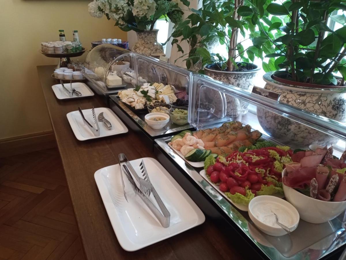 Hotel Hollerbusch Веймар Экстерьер фото